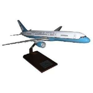  C 32A 757 200 USAF 1/100