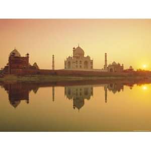  Taj Mahal at Sunset, Agra, Uttar Pradesh, India, Asia 