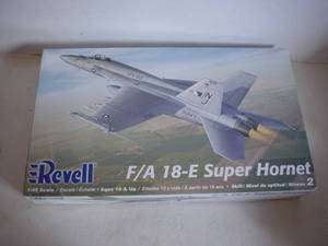 Revell 148 Scale F/A 18F Super Hornet # 85 5850 NIB  