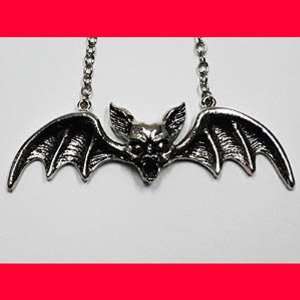 Rock Rebel Gothic Horror Goth Punk Vampire Large Bat Pendant Necklace.