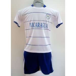  Nicaragua Soccer Football Kids Set Shirt and Short Size 4 