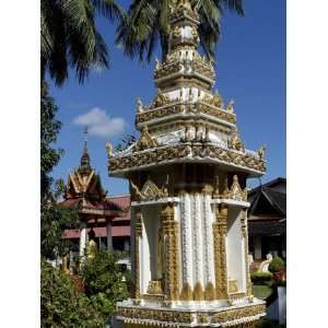  Wat Sisaket, Built on the Orders of Chao Anou, Vientiane 