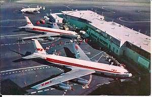   WORLD AIRLINES 2 B707 & CONSTELLATION AT SFO 1959 POSTCARD  