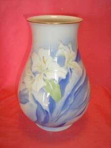 Vintage Japanese Fukagawa Porcelian Vase Floral Signed w/Kiri Box 