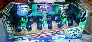 2012 Hot Wheels Monster Jam 1/64 Grave Digger Anniversary 20 25 30 