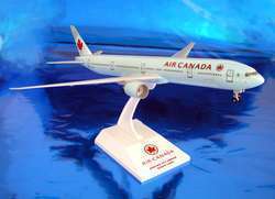 Skymarks Avianca Plastic Display Stand Model Airplane  