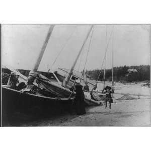   Seaside Inn,Seal Harbor,Mt Desert,ME,Old Wreck,Child