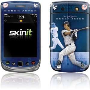   Jeter   New York Yankees skin for BlackBerry Torch 9800 Electronics