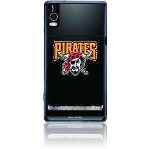   Skin for DROID 2   MLB PITT Pirates Cell Phones & Accessories