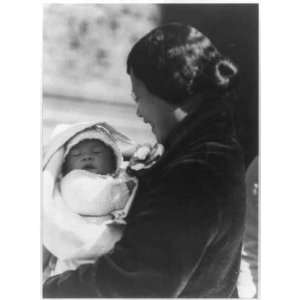   San Francisco,Chinatown,1900?,California,CA,baby,woman