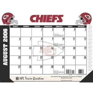  Kansas City Chiefs 22x17 Academic Desk Calendar 2006 07 