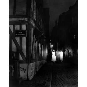  Night Stroll in Paris   1946