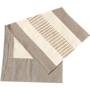  A La Naturelle Table Runner   16 x 72