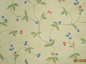 CAREY LIND FLOWERS on YELLOW wallpaper Double Roll  