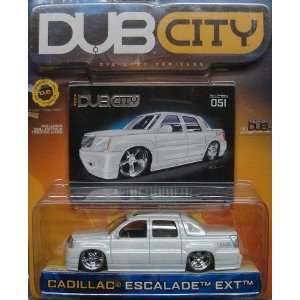   Dub City Pearl White Cadillac Escalade EXT 164 Scale Die Cast Car