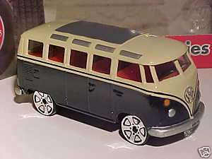 Volkswagen Microbus Van Bus Realtoy 1/64 Diecast  