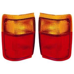  Toyota 4Runner Replacement Tail Light Unit   1 Pair 