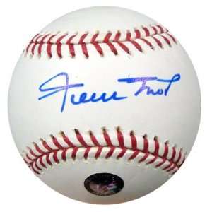  Willie Mays Signed Ball   PSA DNA #D95806 Sports 