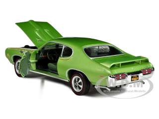 1969 PONTIAC GTO JUDGE GREEN 1/18 L.E.1 OF 1000 PRODUCED BY AUTOWORLD 