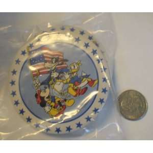   Button  Donald Duck Goofy & Mickey Mouse Patriots 