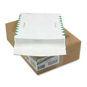  Quality Park  Tyvek Expansion Mailer, First Class, 12 x 