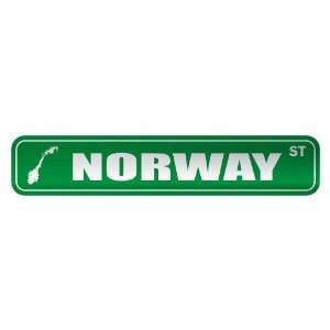   NORWAY ST  STREET SIGN COUNTRY