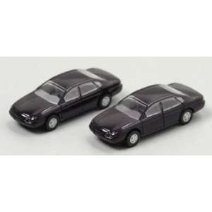 N 1996 Ford Taurus (Midnight Red) (2) Atlas Trains Toys & Games