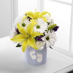 FTD Sweet Dreams Bouquet   SWB Boy   Flower Delivery  