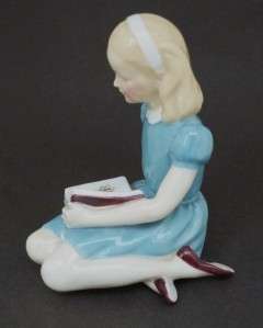 Royal Doulton ALICE Retired HN 2158   Perfect  
