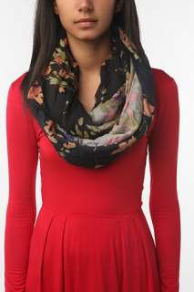 UrbanOutfitters  Kimchi Blue Rustic Floral Eternity Scarf