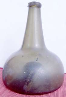 1730s 18th CENTURY BLACK GLASS RARE SMALLER DUTCH ONION BOTTLE  