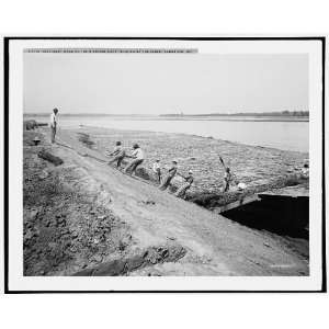 Revetment work on the Missouri River,tightening the cable,Cambridge,Mo 