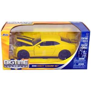  2010 Chevrolet Camaro SS Yellow 1/24 Toys & Games