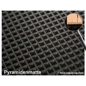 1m² Pyramidenmatte Antirutschmatte 1,20 x 0,83m, Farbe schwarz 