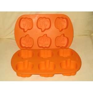   Wilton Orange Halloween Pumpkin   6 Cavity Silicone Baking Pan Molds