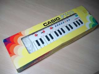 vintage CASIO Casiotone PT 10 electronic keyboard  