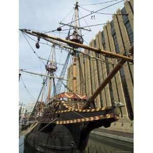 Replica of the Golden Hinde, Francis Drakes Ship, Southwark, London 