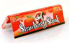 SKUNK BRAND 1.25 STRAWBERRY FLAVORED ROLLING PAPERS  