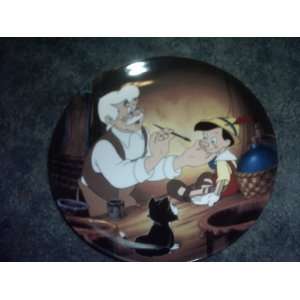  Walt Disney Collector Plate Geppetto Creates Pinocchio 