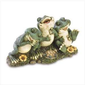 Froggy Friends Statue 