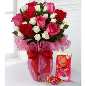   Day Rose Flower Bouquet With Godiva Gems   12 Stems   Vase Included