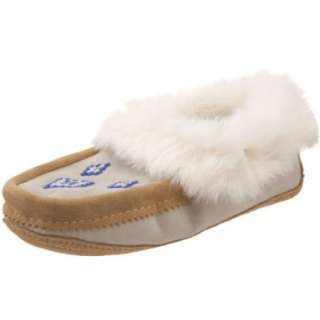  Manitobah Mukluks Womens Assinibone Fur Moccasin Shoes