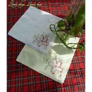   Embroidery Pretty Roses Napkins/placemats Set white