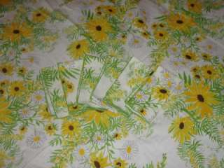   VERA Neumann Green Yellow White Flowers 63 Round Tablecloth 6 Napkins