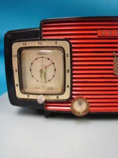   Two Tone Black Red Tube Table Radio Model A515V Space Age AM/FM Clock