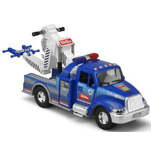  Tonka Lights and Sound Tow Truck   Blue Toys & Games
